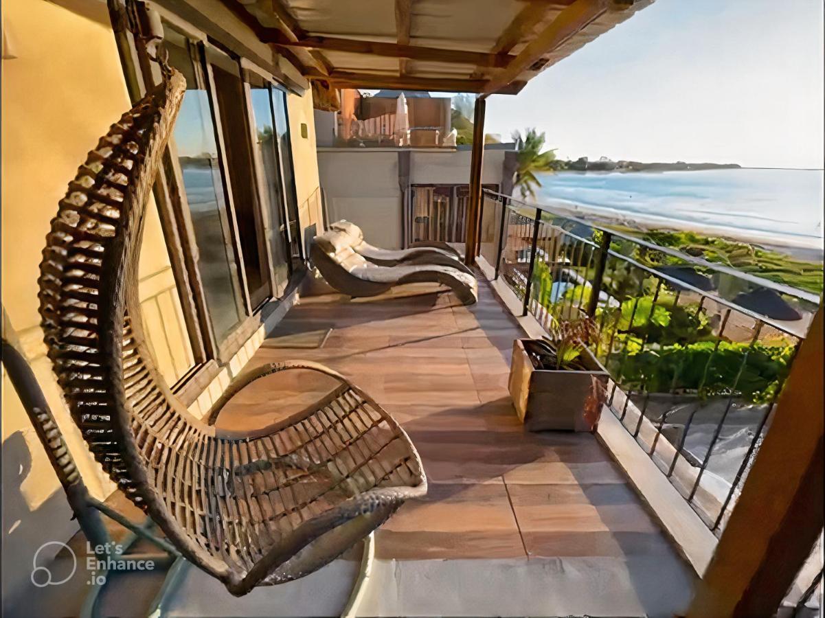 Beachfront Villa By M&H Tamarin Exterior foto